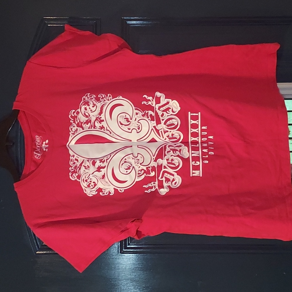 Y2K Dereon Glamour Diva Tee